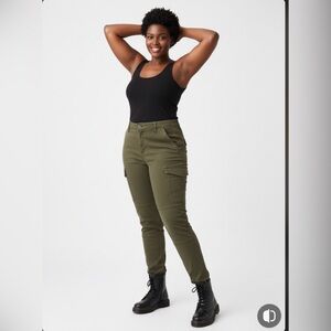 NWT H&M Women's Olive Skinny Cargo Pants
